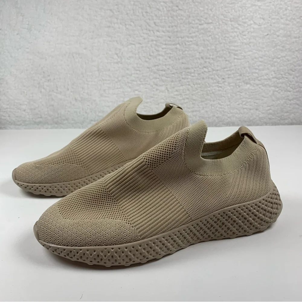Blondo Womens Sarah Slip On‎ Knit Stretch Sneakers Tan Textured Wedge 9.5 NWOB
